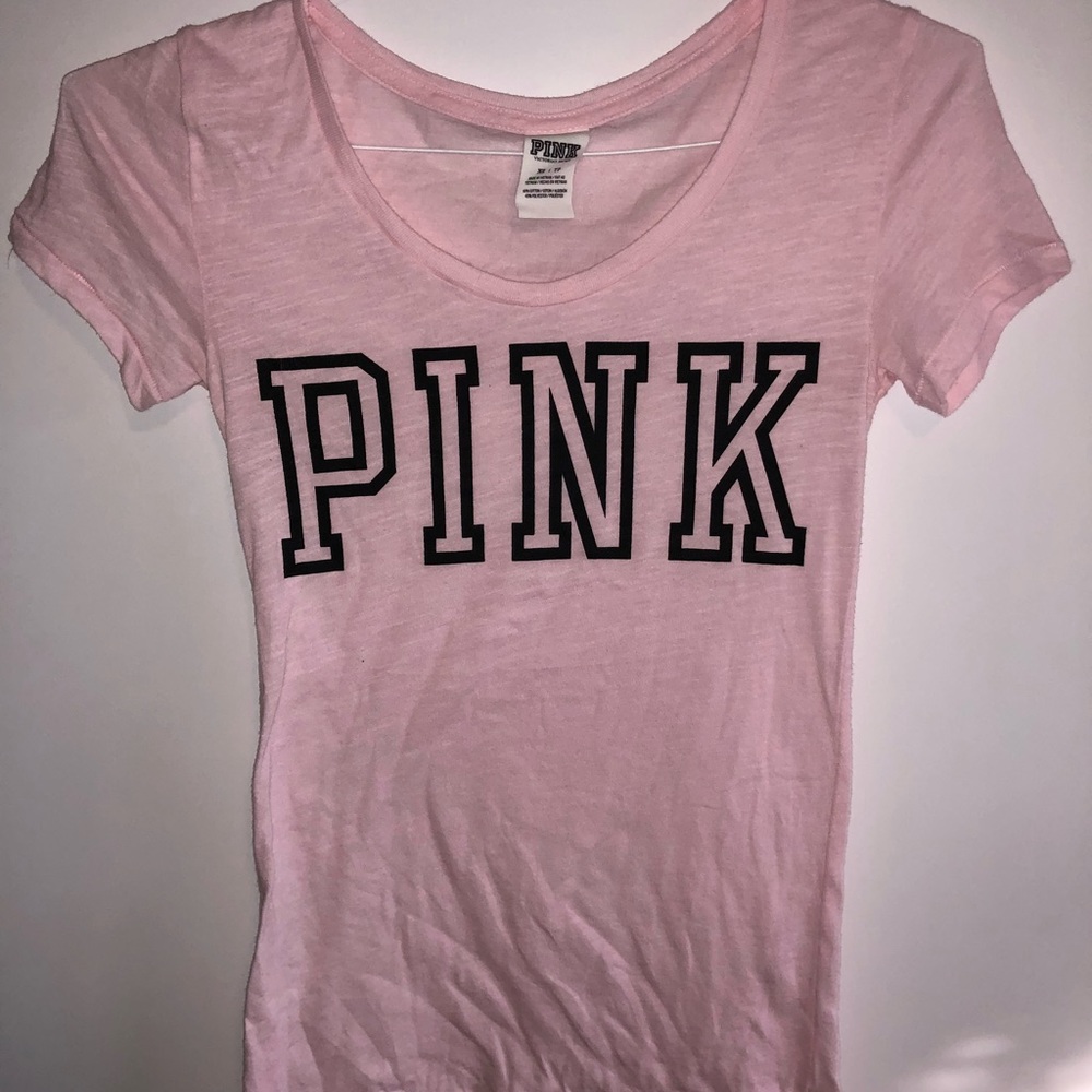 light pink logo scoop neck tee